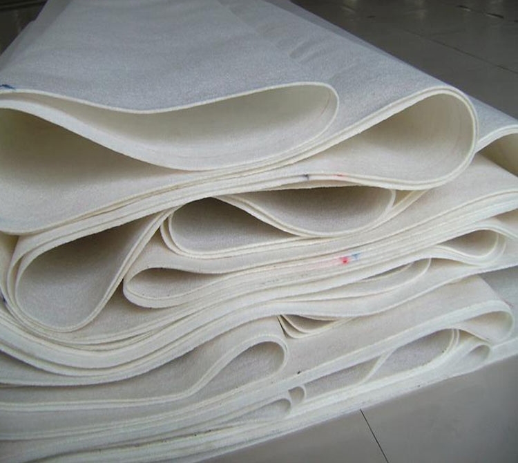 Feutre de presse à double couche pour vêtements de machine à papier